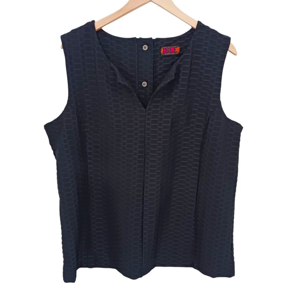 Isle by Melis Kozan, XL, Black, Sleeveless, Three Button Snap Top Back